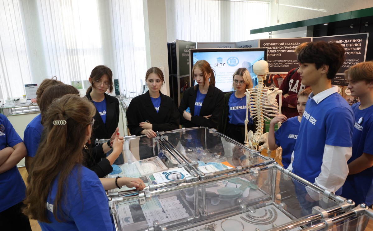В 212 школах и гимназиях Беларуси открыты инженерные классы