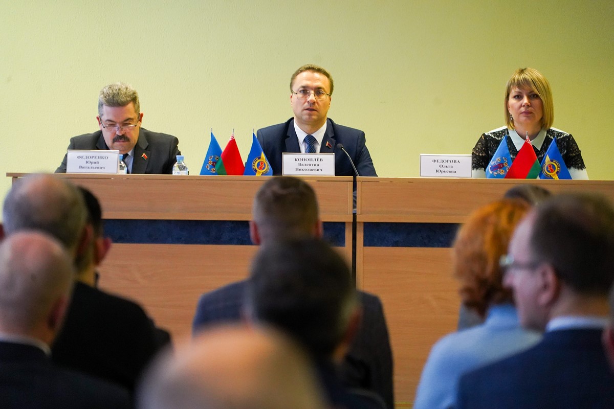 Формы работы с молодежью обсудили на семинаре в Минске