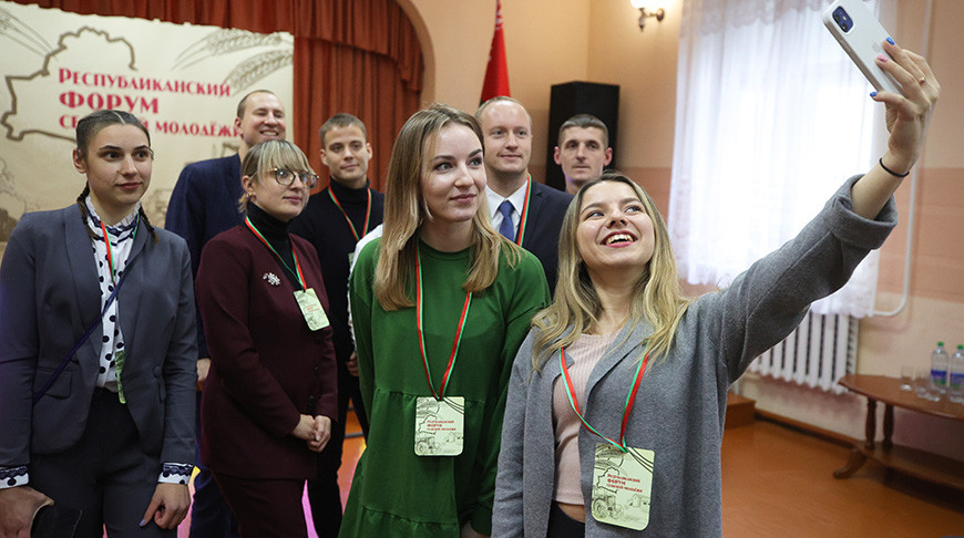Республиканский форум сельской молодежи стартовал в Мостовском районе