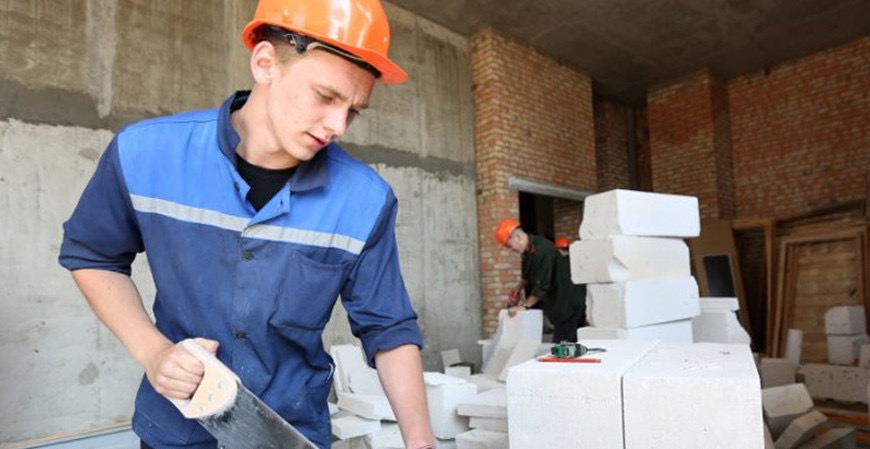 Более 15 рабочих профессий предложат получить до лета студотрядовцам Витебской области