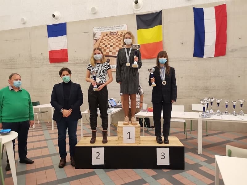 Третьекурсница факультета международных отношений БГУ стала абсолютной чемпионкой Европы по шашкам-100!