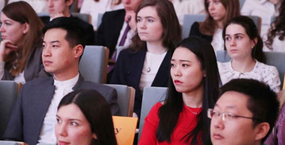 Иванец: Китай - один из лидеров по числу иностранных студентов в Беларуси