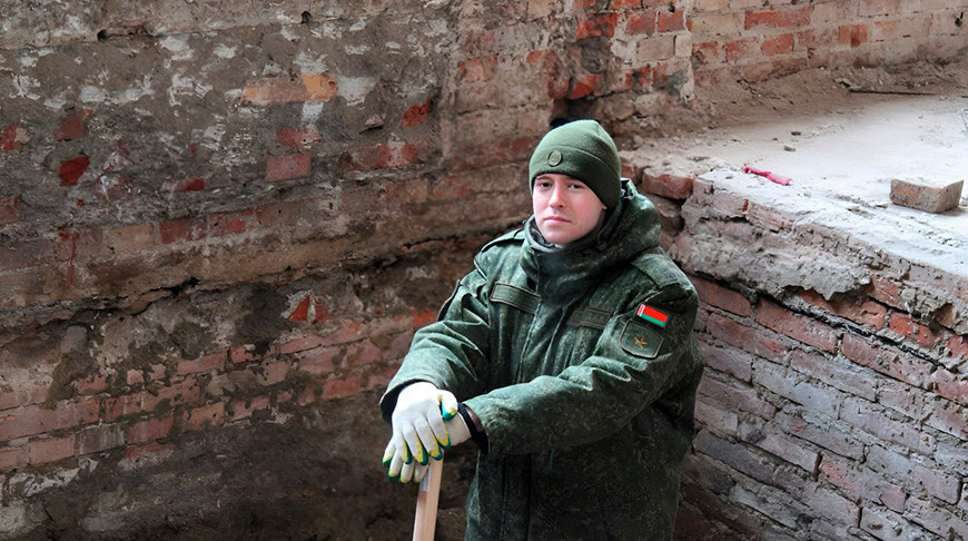 Белорусские военные потрудились на стройке Республиканского центра патриотического воспитания молодежи