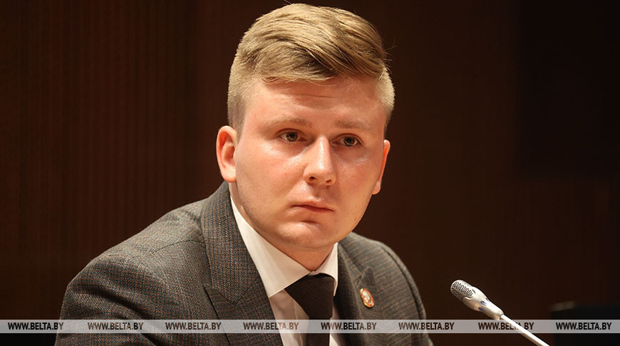 Рачиловский: во всех регионах необходим свой молодежный парламент